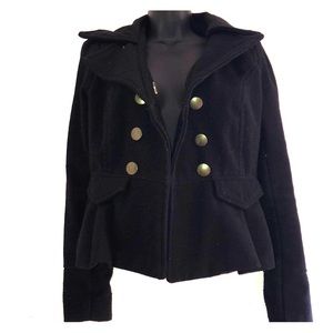 A puffy short jacket!